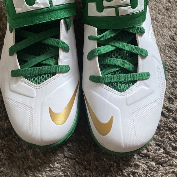 Lebron James Mens Shoes NIKE Basketball White Green Gold Irish 11.5 main image 5